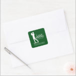 Adesivo Quadrado Último balanço antes do Solteiro de Golfe do Anel<br><div class="desc">A suíte Last Swing Before the Ring é uma refinada coleção de solteiros de fim de semana inspirada no golfe que combina o encanto do pré-disquete com um toque de espírito brincalhão. Apresentando uma silhueta de golfe ousada em verde-profundo e branco-nítido, esta coleção camisetas o design perfeito para uma celebração...</div>