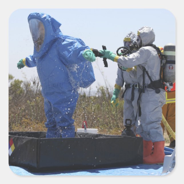 Adesivo Quadrado Um aeromerador está em uma banheira (Frente)