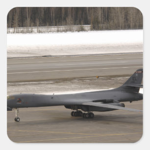Adesivo Quadrado Um B-1B Lancer executa um toque e vai