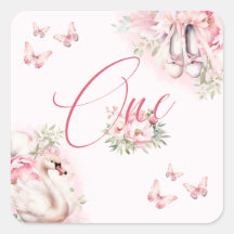 Um pequeno lago de Ballerina Swan Primeiro anivers