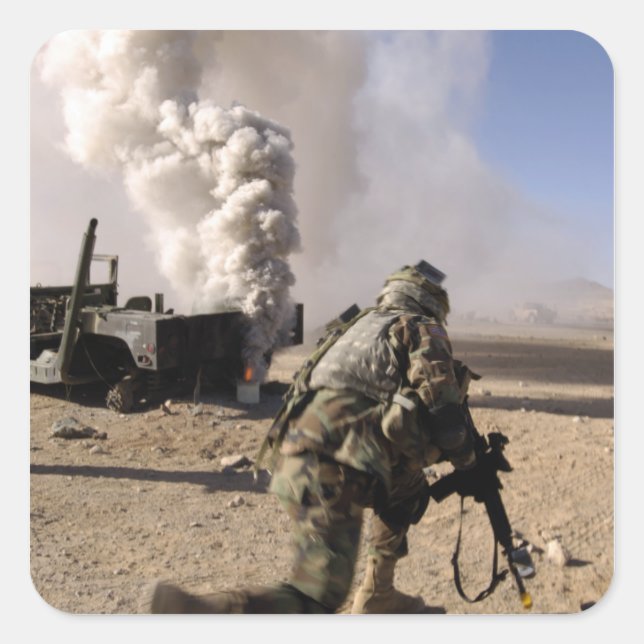 Adesivo Quadrado Um Soldado reage a um explosivo controlado (Frente)