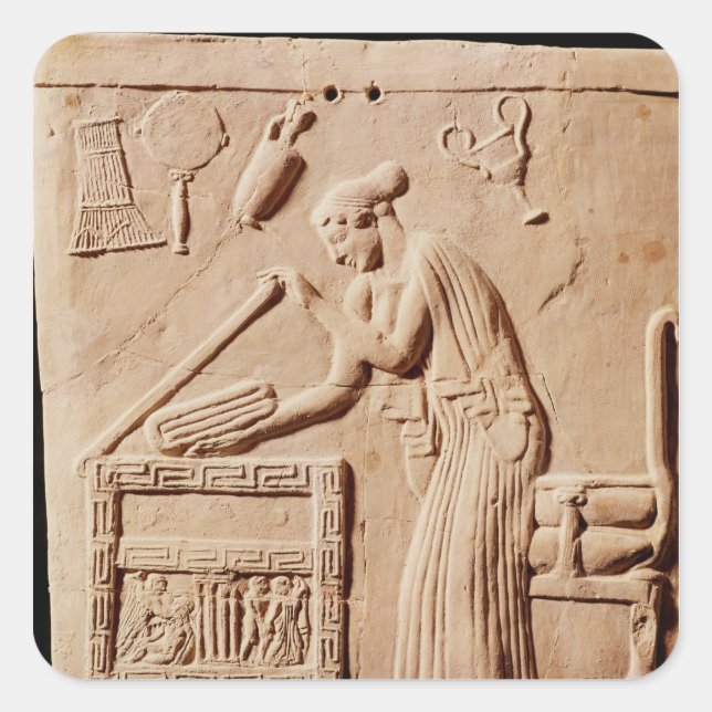 Adesivo Quadrado Uma jovem arranjando suas roupas em um (Frente)