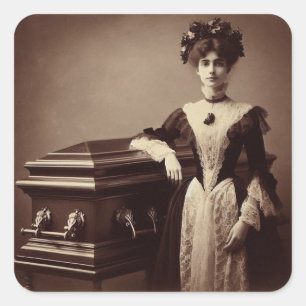 Adesivo Quadrado Vintage Victorian Woman com Coffin