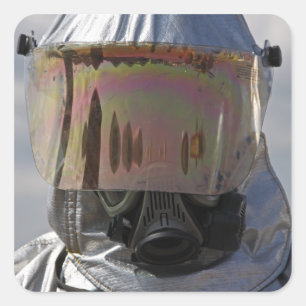 Adesivo Quadrado Vista aproximada de um bombeiro