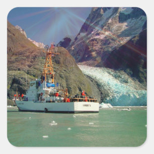 Adesivo Quadrado Vista de Montanha do Alasca com Barco