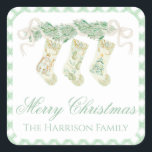 Adesivo Quadrado Watercolor Christmas Garland Stockages Vintage<br><div class="desc">Watercolor Christmas Garland Stockings Green Vintage Square Sticker. Este belo paletó de Natal apresenta a aquarela de Natal com arcos brancos e meias de Bedford. É perfeito se você está procurando adesivos clássicos,  sulistas,  de Natal do milênio. Mensagem-me para quaisquer ajustes ou itens de correspondência necessários :)</div>