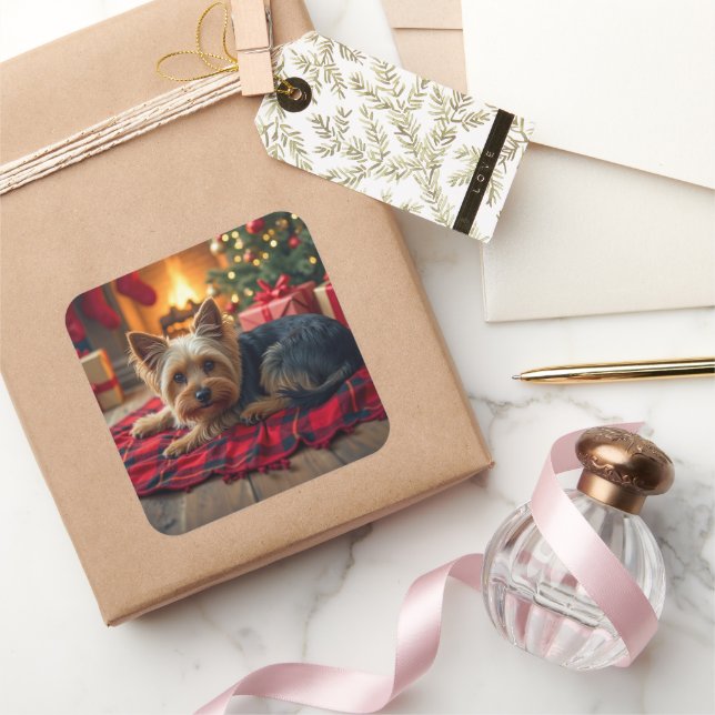 Adesivo Quadrado Yorkshire Terrier Cozy Christmas Evening Painting (Presentear)