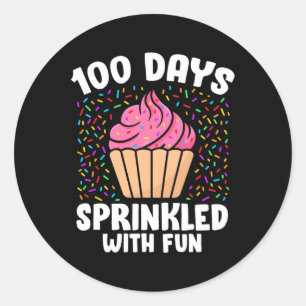 Adesivo Redondo 100 Dias Empurrados Com Cupcake Divertido 100 Dias