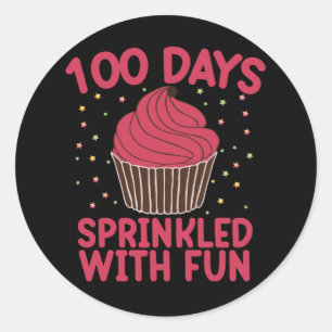 Adesivo Redondo 100 Dias Salpicados Com Diversão Cupcake Garota da