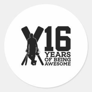 Adesivo Redondo 16 Anos Sendo um Críquete Incrível Aniversário de