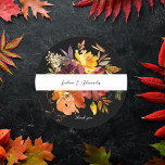 Adesivo Redondo 2V2 Floral Dourado Laranja e Amarelo - Obrigado -<br><div class="desc">Decorre os envelopes ou outros itens com o seu nome & moderno,  adesivos florais Dourados laranja e amarelo. Feita com flores pintadas manualmente,  a aquarela. Obrigado opcional que você escreve.</div>