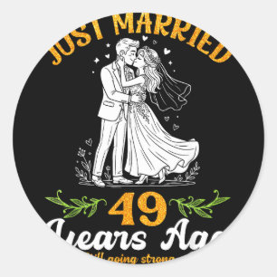 Adesivo Redondo 49 anos atrás casados indo forte aniversário