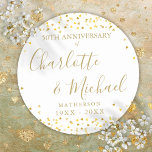 Adesivo Redondo 50º aniversário Signature Ouro Love Hearts<br><div class="desc">Apresentando delicados corações de amor de ouro e nomes de assinatura de guião dourados. Personalize com seus detalhes especiais de cinquenta anos de ouro de tipografia de ouro-chico. Projetado por Thisnotme©</div>