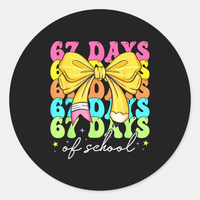 Adesivo Redondo 67 Days Of School Pencil Coquette Bow 67th Day Of  (Frente)