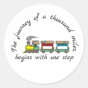 Adesivo Redondo A jornada de mil milhas começa com um passo