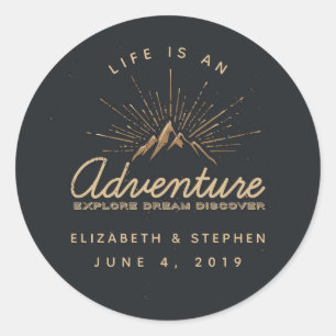 Adesivo Redondo A vida é uma Aventura Montanha com Casamento Sunra