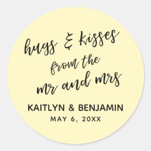 Adesivo Redondo Abraços e beijos casuais do Sr. e Sra. Yellow