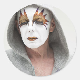 Adesivo Redondo Abundância da faísca da irmã no hoodie