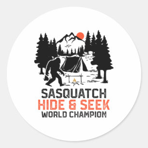 Adesivo Redondo Acampamento Sasquatch Floresta Ao Ar Livre Sasquat