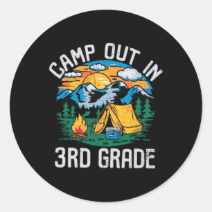 Adesivo Redondo Acampe na 3ª Série Camiseta Divertida de Acampamen