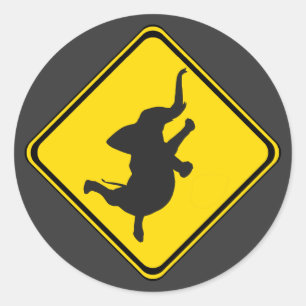 Adesivo Redondo Alerta: Elefante Xing Dançando!