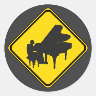 Adesivo Redondo Alerta: Jogador Piano à Frente!