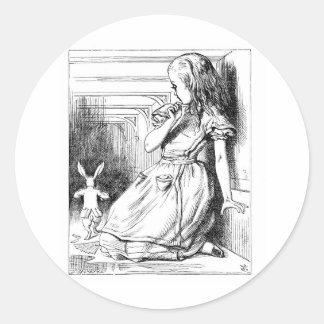 Adesivo Redondo Alice no País das Maravilhas Seguindo o Coelho Bra