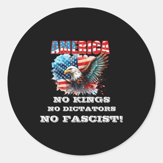 Adesivo Redondo America No Kings No Dictators No Fascist  (Frente)