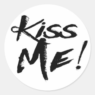 Adesivo Redondo Amor Preto E Branco Beije-Me