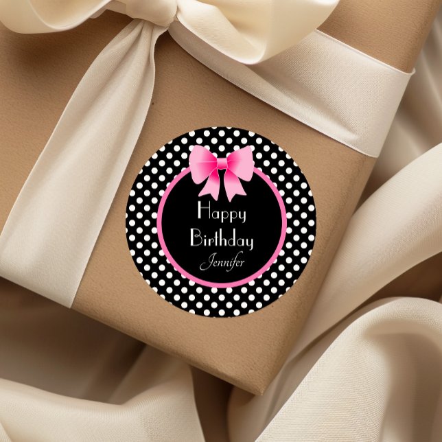 Adesivo Redondo Aniversário da Fita Rosa, Bolinhas Pretas e Branca (Pink Ribbon Black & White Polka Dots Birthday Classic Round Sticker)