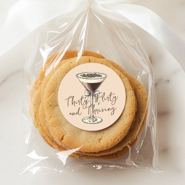 Adesivo Redondo Aniversário de 30 anos de Cocktail 300000000 (Thirty Flirty and Thriving Cocktail 30th Birthday Classic Round Sticker)