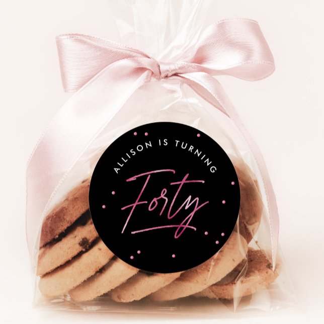 Adesivo Redondo Aniversário de 40 anos de Caligrafia Rosa Negra Mo (Criador carregado)