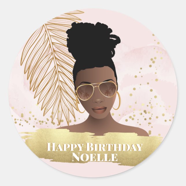 Adesivo Redondo Aniversário, Mulher Negra, Folha Tropical Dourada, (Frente)