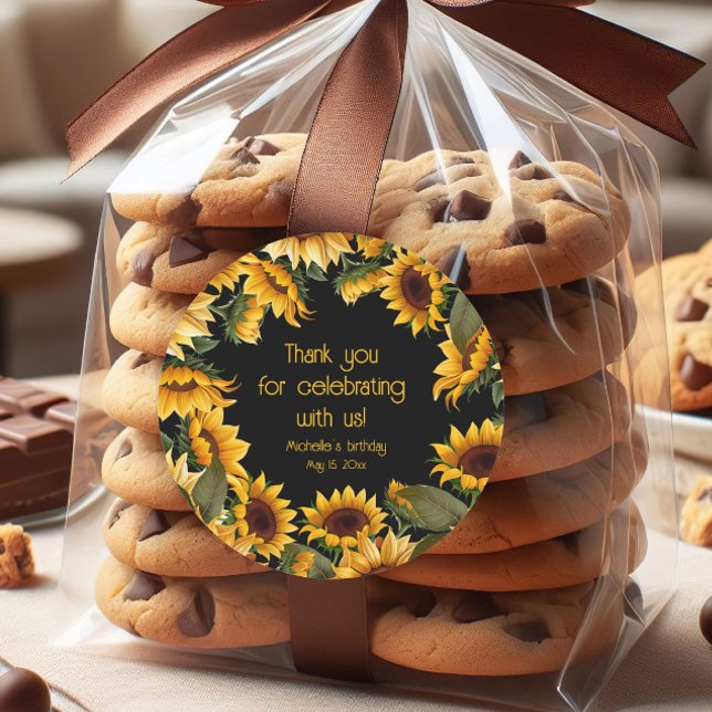 Adesivo Redondo Aniversário Negro Amarelo - Aniversário Obrigado (Sunflowers on black birthday party "Thank you" sticker)