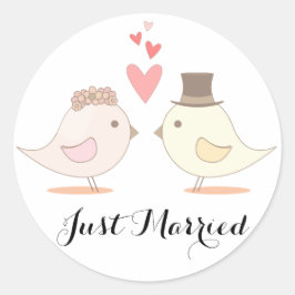 Adesivo Redondo Anúncio de casamento rosa com aves recens casados