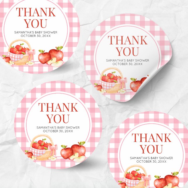 Adesivo Redondo Apple of Our Eye Chá de fraldas (The Apple of Our Eye Gingham Baby Shower Round Sticker)
