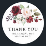 Adesivo Redondo Aquarela Romântica Rosa Floral Vermelho Borgonha<br><div class="desc">Elegante e moderno adesivo de agradecimento de casamento floral aquarelado romântico apresenta um buquê de rosas aquareladas borgonha / Marsala, rosa beijo, pêssego com folhagem combinando. Perfeito para um casamento de outono / verão. Por favor, encontre mais designs e variações correspondentes na minha loja "blissweddingpaperie". E sinta-se à vontade para...</div>