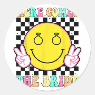 Adesivo Redondo Aqui vem a Noiva Chá de Despedida Groovy