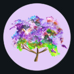 Adesivo Redondo Arte fina de aquarela púrpura jacaranda<br><div class="desc">Árvore de cor lavanda roxa. Linda árvore Jacaranda florida com flores roxas. Design de arte de aquarela em estilo pareado. Trabalho de arte colorida vibrante.</div>