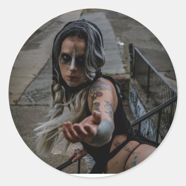 Adesivo Redondo Assassin Sticker (Frente)