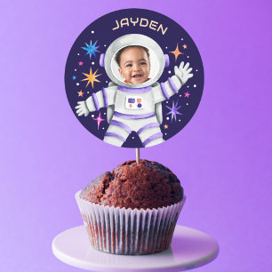 Adesivo Redondo Astronauta e Estrelas Foto do Espaço Exterior