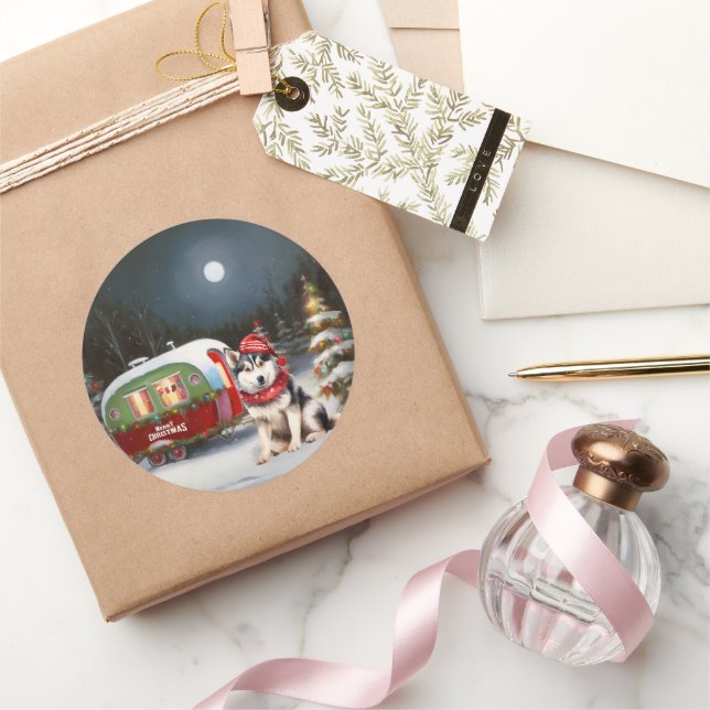 Adesivo Redondo Aventura de Natal de Winter Siberian Husky Caravan (Presentear)