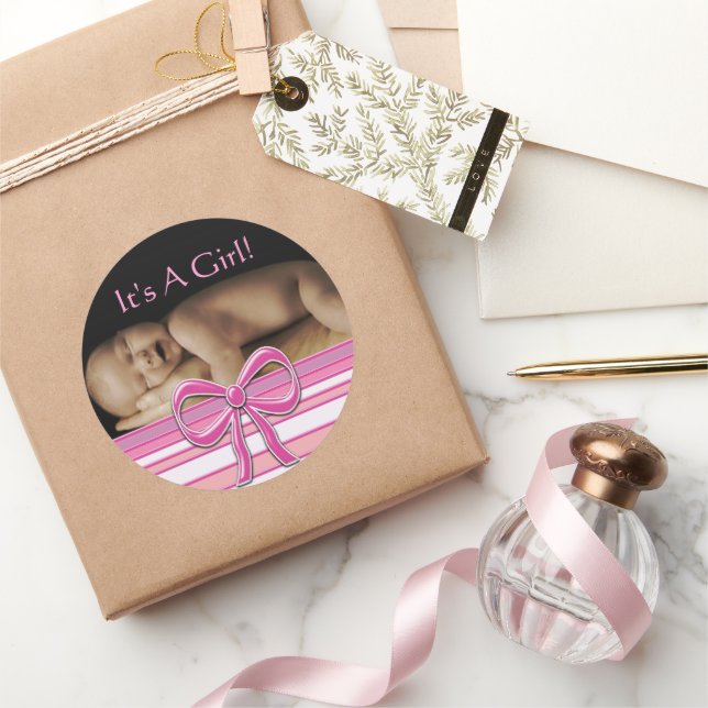 Adesivo Redondo Baby Girl Stickers com sua foto de bebê (Presentear)