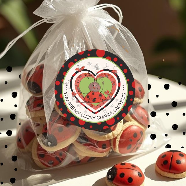 Adesivo Redondo Baby Shower Winner Lucky Charm Ladybug (Baby Shower Winner Lucky Charm Ladybug Classic Round Sticker)
