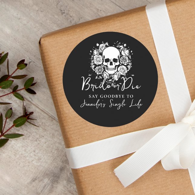 Adesivo Redondo Bachelorette Party Bride or Die Skull Floral (Criador carregado)