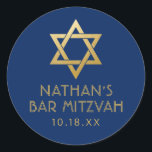 Adesivo Redondo Bar Mitzvah Marinho Azul e Estrela Dourada do Nome<br><div class="desc">Os adesivos elegantes do bar mitzvah,  clássico,  azul e dourado,  com nome personalizado,  data e estrela de David design. Estes bar mitzvah favoritos são selos de envelopes de na moda e classe,  ou em seus projetos de decoração do bar e do taco mitzvah.</div>