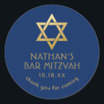 Adesivo Redondo Bar Mitzvah Obrigado Marinho Estrela Dourada Azul<br><div class="desc">O elegante bar clássico azul e dourado mitzvah "obrigado você" personalizou adesivos com nome personalizado,  data e Estrela de David.</div>