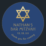 Adesivo Redondo Bar Mitzvah Obrigado Marinho Estrela Dourada Azul<br><div class="desc">O elegante bar clássico azul e dourado mitzvah "obrigado você" personalizou adesivos com nome personalizado,  data e Estrela de David.</div>