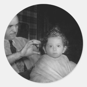 Adesivo Redondo Barber - Primeiro Corte de Cabelo