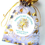 Adesivo Redondo Bat Mitzvah Gold Tree do Tipo Turquesa Vida<br><div class="desc">Tenha orgulho, alegria e mostre este marco do seu Bat Mitzvah favorito! Use este adesivo divertido, sofisticado e personalizado para adicionar a seu dia especial. Uma folha de ouro falso, impressionante, gráfica, com tartaruga cintilante, chaleira, púrpura e azul de David e "folhas" de ponto sobre um fundo branco. Personalize o...</div>